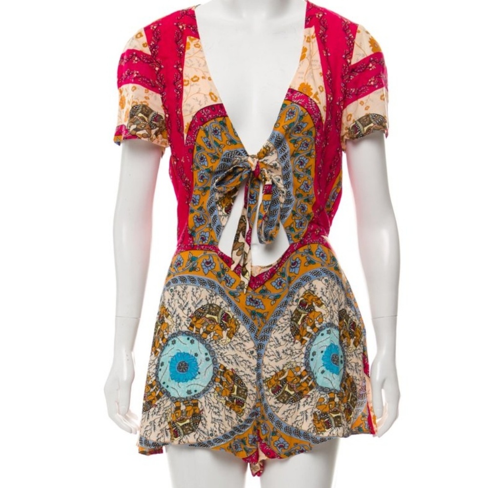 Boho Some Days Lovin Elephant Print Romper Uo - image 1